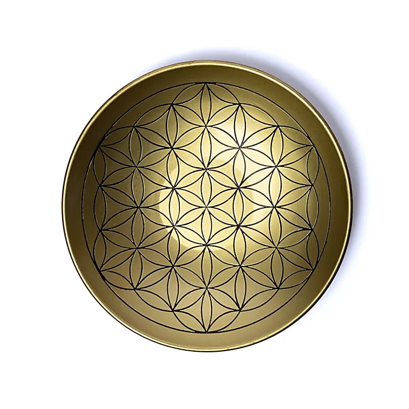 Assiette décorative avec le symbole de fleur de vie gravé, en laiton ou cuivre. Ø 15cm x 2,8 - 120 gr. Très belle qualité, inaltérable, parfait !