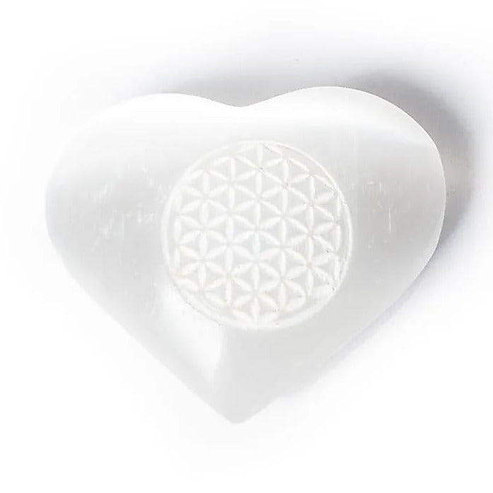 Cœur en Sélénite, avec gravure de symbole de la fleur de vie - 5 x 4,5 cm - 45 gr.
