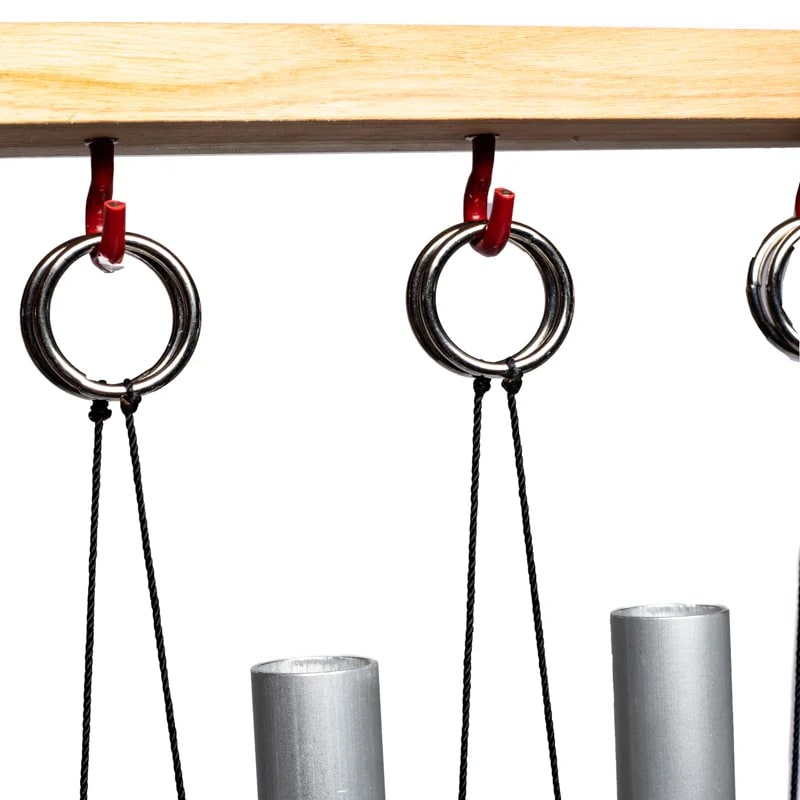 Set de 7 Barres d'énergie de taille XL accordés sur le solfège sacré. 7 tubes de 81 à 110 cm, vendu avec support en bois et maillet !