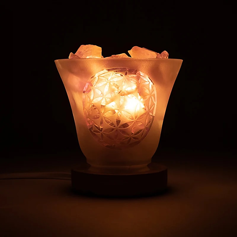 Lampe/ coupelle 'à gemme' avec motif 'Fleur de vie' avec câble et LED, sur socle en bois d'orme. Provenance : Inde - 12 x 12 cm - 0,400 kg !