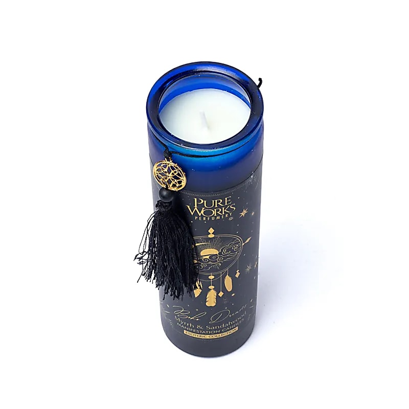 Bougies 'd'intentions' aux huiles essentielles et avec pierres précieuses, de chez 'Song of India'. 20 ou 80H de combustion ! Lorsque la bougie brûle, les pierres précieuses coulent avec la cire, une fois terminée, vous conserver les pierres !