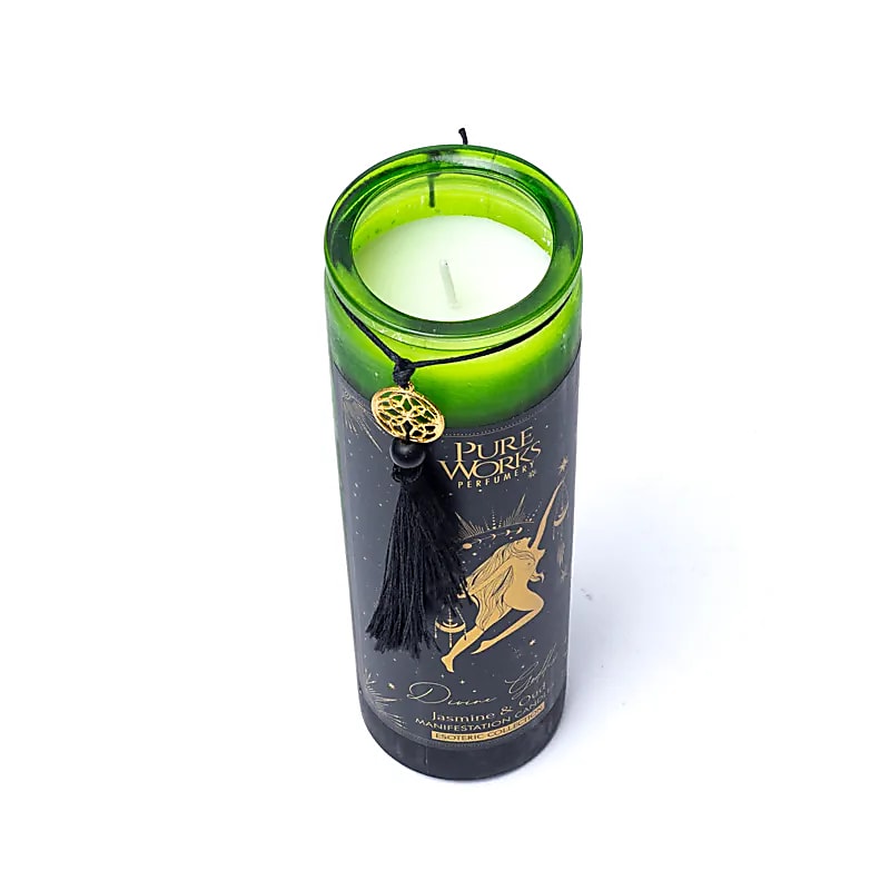 Bougies 'd'intentions' aux huiles essentielles et avec pierres précieuses, de chez 'Song of India'. 20 ou 80H de combustion ! Lorsque la bougie brûle, les pierres précieuses coulent avec la cire, une fois terminée, vous conserver les pierres !