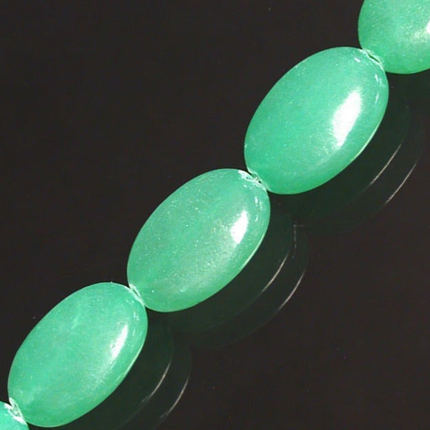 Hémimorphite, collier en perles ovales de 14/18 mm. Vendu en longueur de 42 cm. Finition en Argent 925, laiton argenté ou doré !
