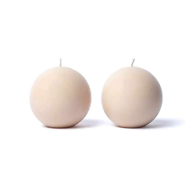 Set de 2 Bougies rondes non parfumé - 7,5cm - Combustion 25/ 26H - A la stéarine végétale 100% naturelle issue de l'agriculture raisonnée. Pas de fumée, flamme stable, mèche en coton !