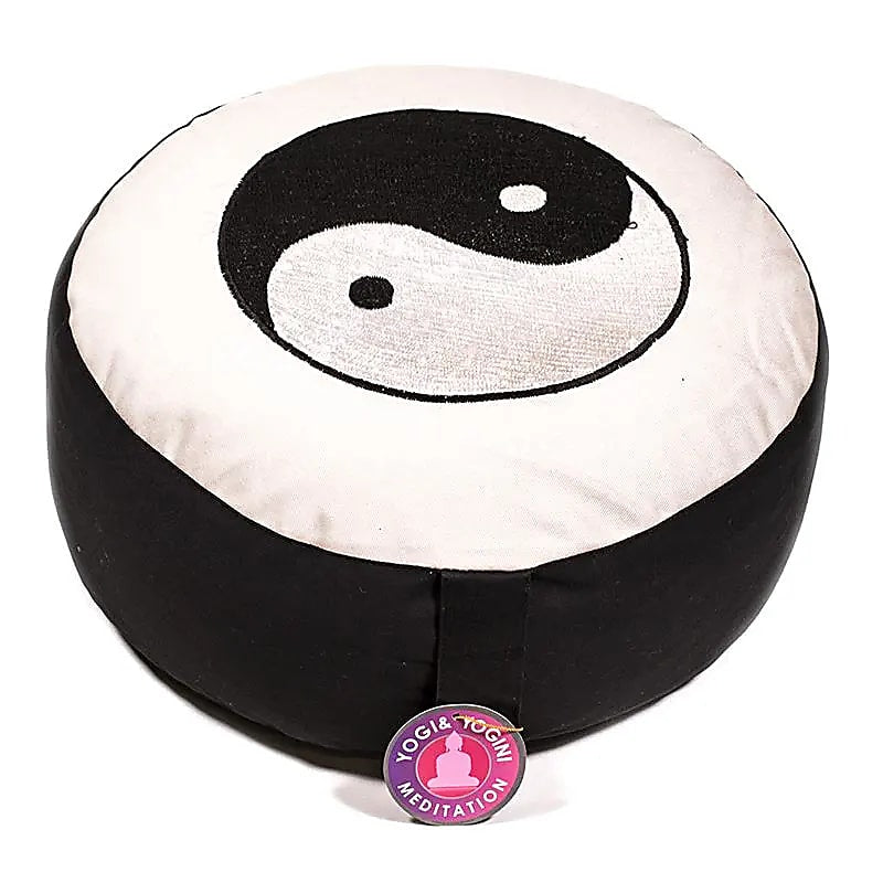 Coussin de Méditation ou de Yoga avec motif du Ying-yang. Taille 33 centimètres de diamètre x 13 centimètres de hauteur. 2300 grammes. De chez Yogi & Yogini, fait en Inde !