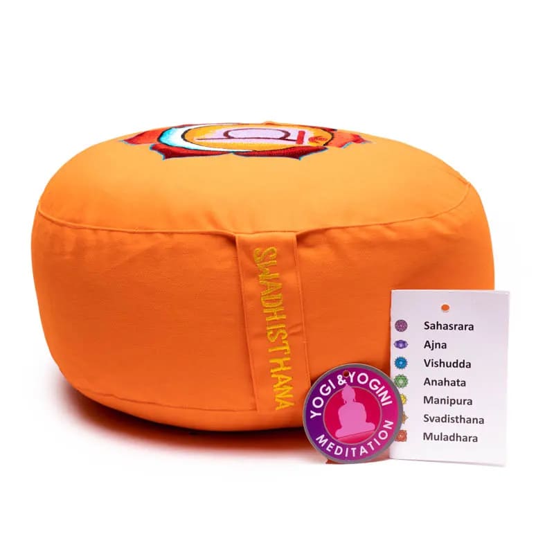 Sélection de coussins de Méditation ou de Yoga aux couleurs des 7 chakras, en coton biologique (OCS). 33 centimètres de diamètre x 13 centimètres de hauteur - 2300 grammes. De chez Yogi & Yogini, fait en Inde ! Coussion vendu seul ou en set de 7 !