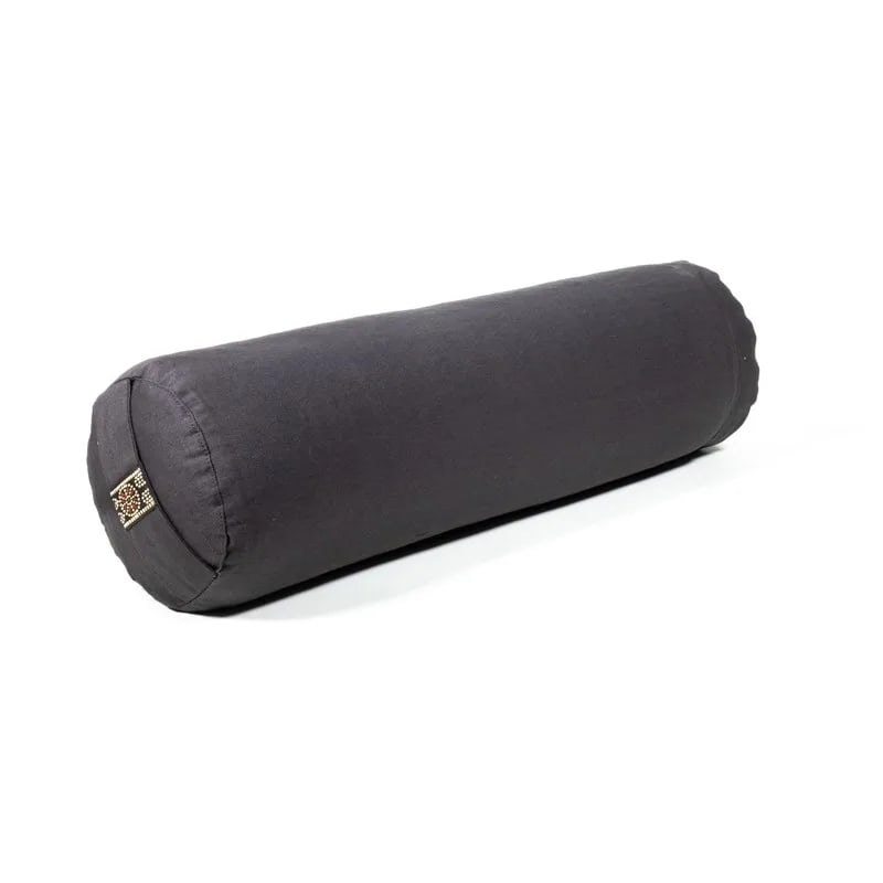 Mini bolster/ traversin de Yoga ou Méditation en coton avec le motif du Lotus, de 40 centimètres de longueur x 12 de diamètre - 0,920 kilogrammes. Housse extérieure en coton ! La housse intérieure est remplis de graines de Sarrasin !