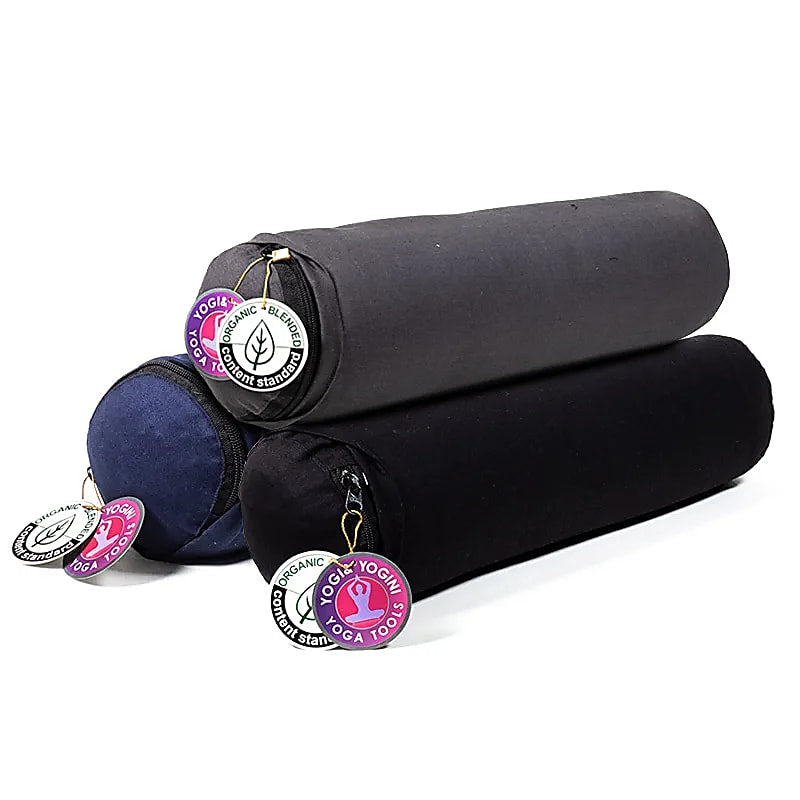 Mini bolster/ traversin de Yoga ou Méditation en coton avec le motif du Lotus, de 40 centimètres de longueur x 12 de diamètre - 0,920 kilogrammes. Housse extérieure en coton ! La housse intérieure est remplis de graines de Sarrasin !