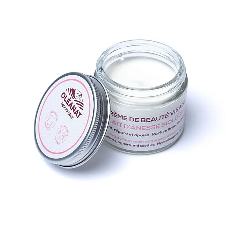Crème de beauté nourrissante au lait d'ânesse bio. Hypoallergénique et riche en vitamines et minéraux, cette crème convient à tous les types de peau - 50 g