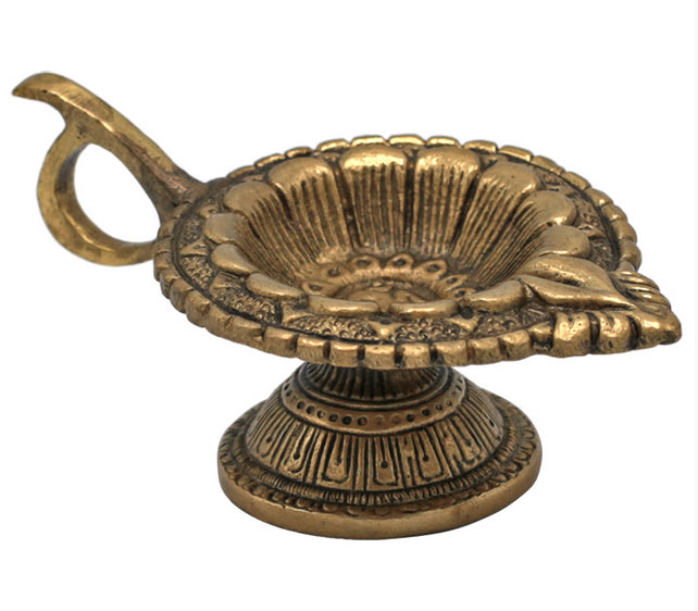 Bougeoir/ Lampe à huile 'Diya' en laiton – 2 modèles, 11x4 cm. Symbole de lumière et de paix intérieure. Fait en Inde !