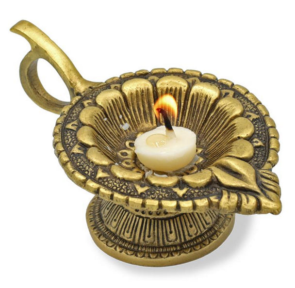 Bougeoir/ Lampe à huile 'Diya' en laiton – 2 modèles, 11x4 cm. Symbole de lumière et de paix intérieure. Fait en Inde !