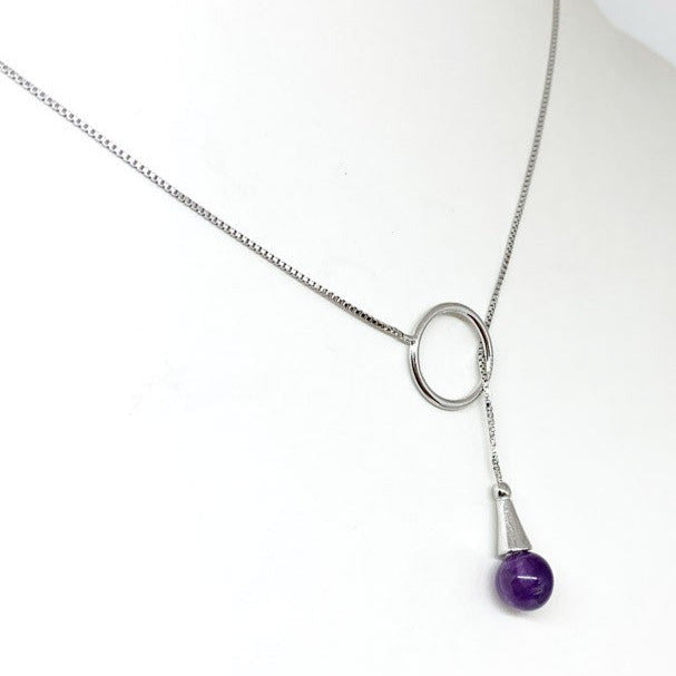 Chaîne délicate en Argent 925, ornée d'un pendentif en forme d'anneau, conçu spécialement pour accueillir une perle d'améthyste de 8 mm !