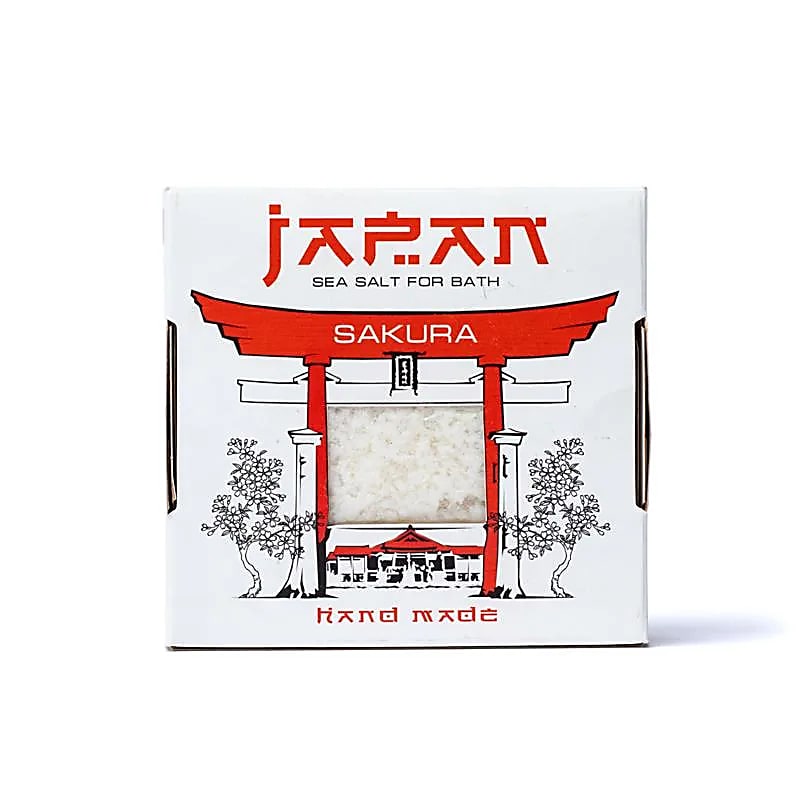 Sel de bain du Japon, boîte de 450 grammes. 6 parfums au choix : Ginseng, thé vert, rose du Japon, jasmin, lotus, algues marines, sakura. Soulage les douleurs musculaires, détoxifie la peau et apaise, vrai expérience de soin incomparable !