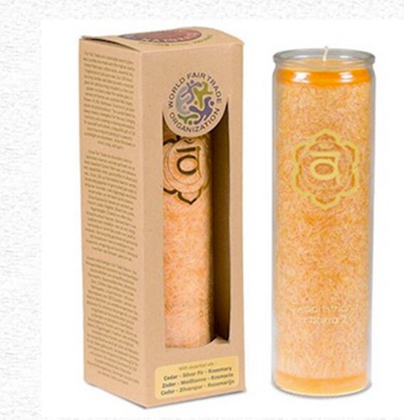 Bougies d'une durée de 100 Heures à la stéarine, 21 cm x 6,5. Couleurs au choix : Blanche, noire ou 7 chakras. Vendu à l'unité ou par 7. Trés bonne qualité, parfait !