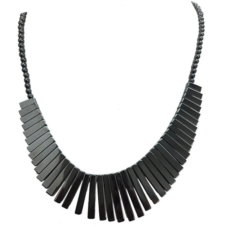 Hématite, collier 'Cléopâtre' en perles rondes de 6 mm avec panoramique de barrettes de 2 à 3 cm. 45 cm - 3 finitions au choix pour le fermoir Argent, laiton doré ou argenté !