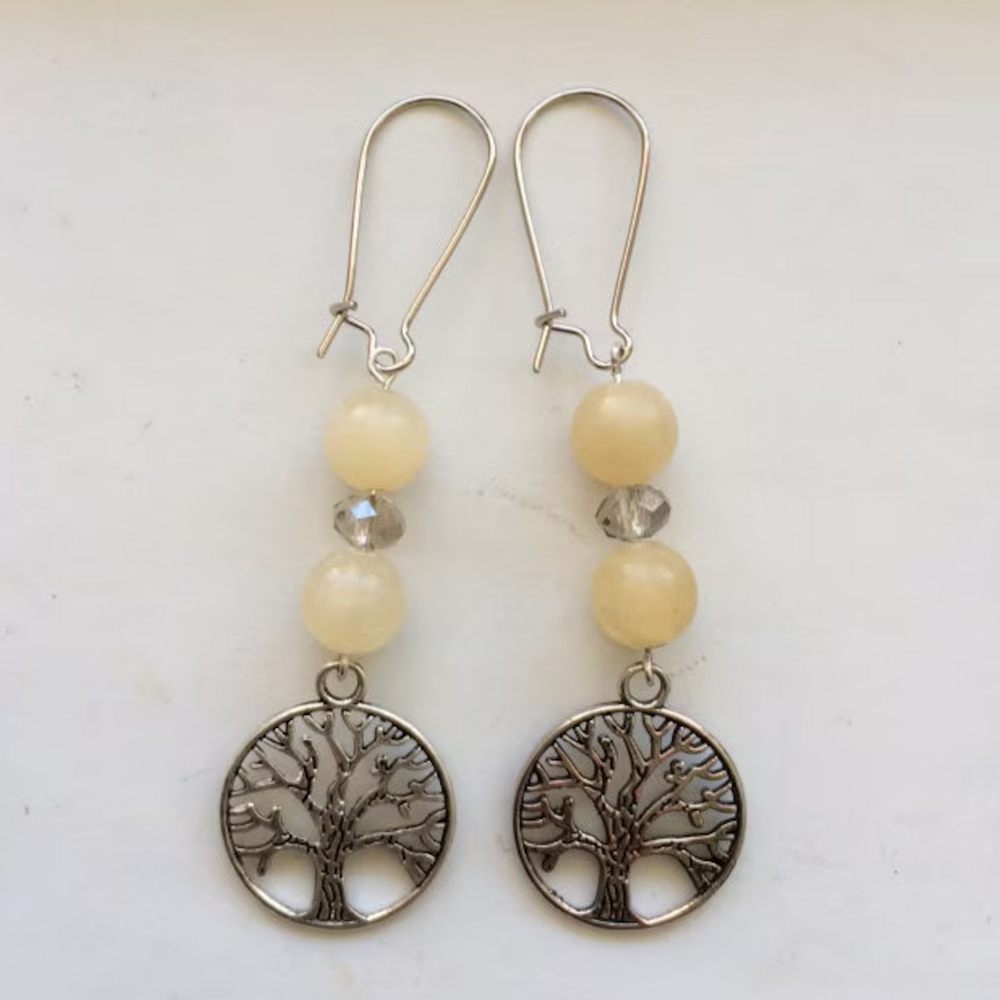 Boucles d'oreilles, collection 'Arbre de vie', concept 'Zen Curiosity', qualité AA à AAA. Finition Argent, laiton ton Argent ou doré + options pour choix de montures !