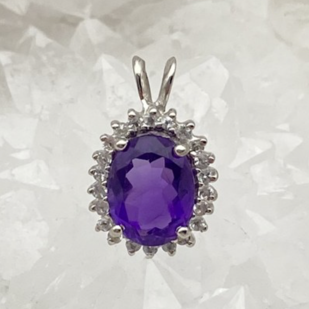 Retro Collection | Silver pendant set with a gemstone in: Aquamarine - Amethyst - Garnet - Iolite - Peridot - Smoky Quartz or Lemon!