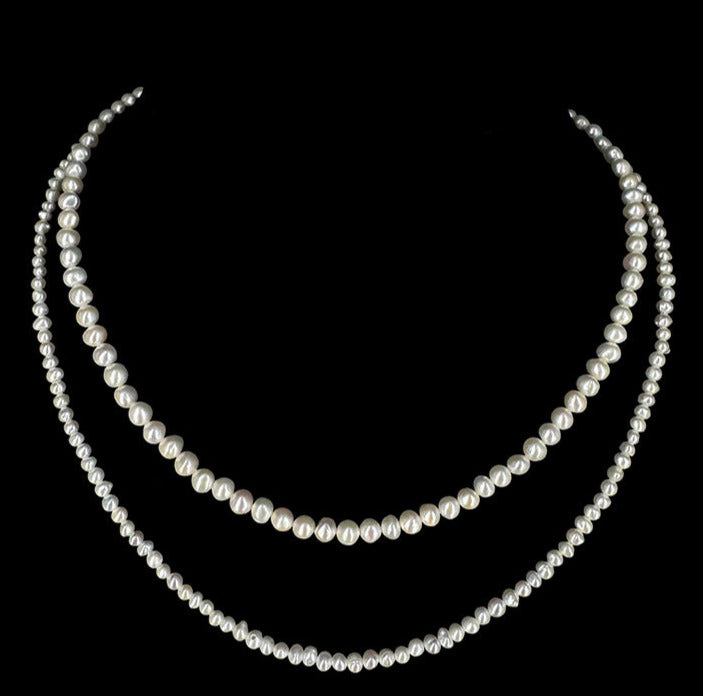 Perle Biwa ! Collier multi-rangs (2), en perles de formes naturelles. Finition en Argent et perles de 3/4 millimètres. Longueur 42 cm !