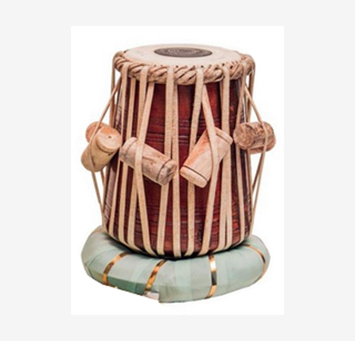 Tabla Indien traditionnel avec sac de transport, marteau et coussins. Ø Dayan: 19cm x 28cm de haut, 4,8kg/ Bayan: 30cm !