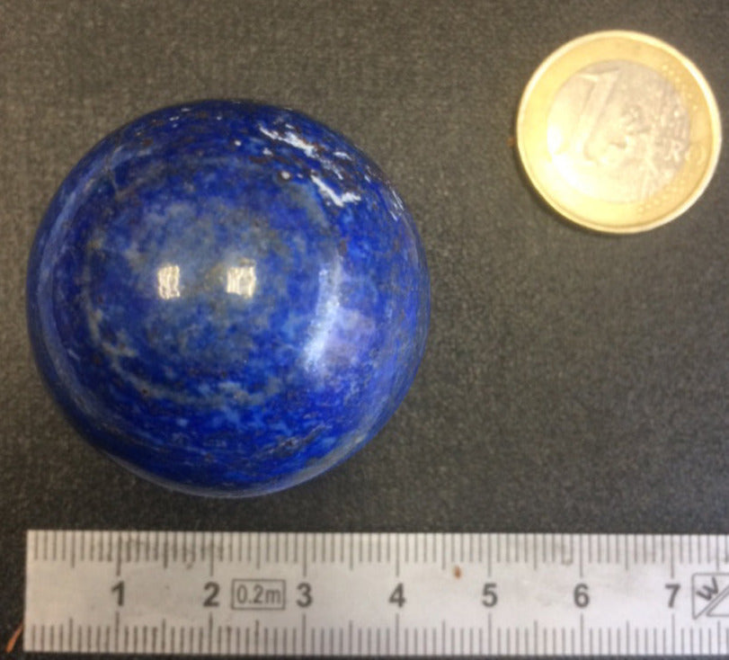 Sphère en lapis lazuli, pièces au choix de 45 millimètres - 150 gr. La pierre des Pharaons, un bleu envoûtant ! Parfait pour la lithothérapie, collection, exposition...!