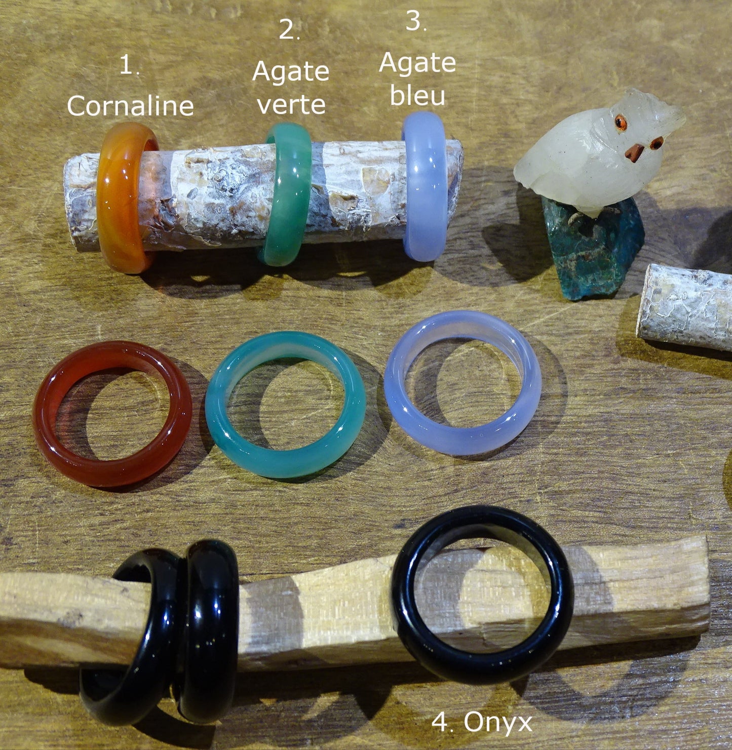 Bague/ anneau/ Jonc en agate verte, agate bleue, cornaline ou Onyx, disponible de la taille : 50 fr. à 70. Très belle qualité, le cadeau parfait !