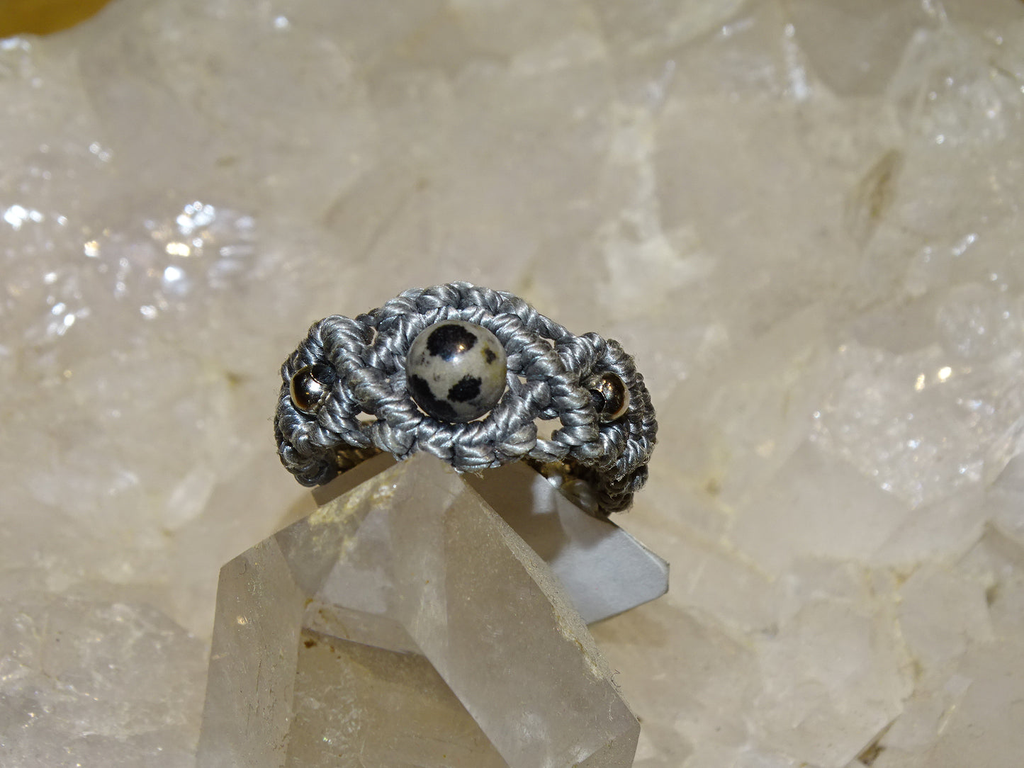đ§” Bague fait main en coton rĂ©sistant et perles AAA â Taille au choix, finitions soignĂ©es et sur mesure !