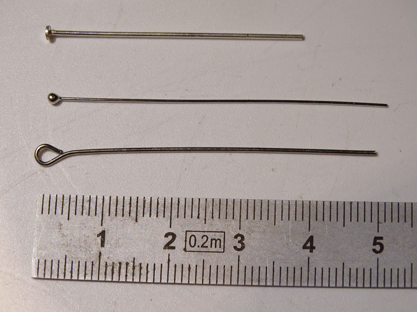 The main 0.925 Silver findings for your creations and repairs! Clasps, rings, beads, rods, bails, earrings. Very good quality!