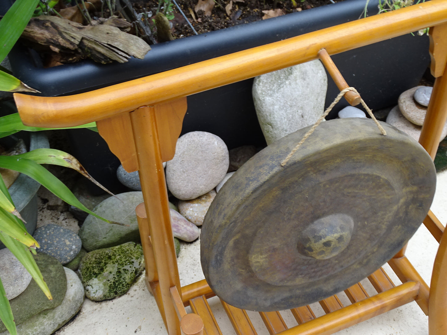 Gong ancien du Viet-Nam, Ø 35 centimètres x 8 . vendu avec maillet avec ou sans support en bois !