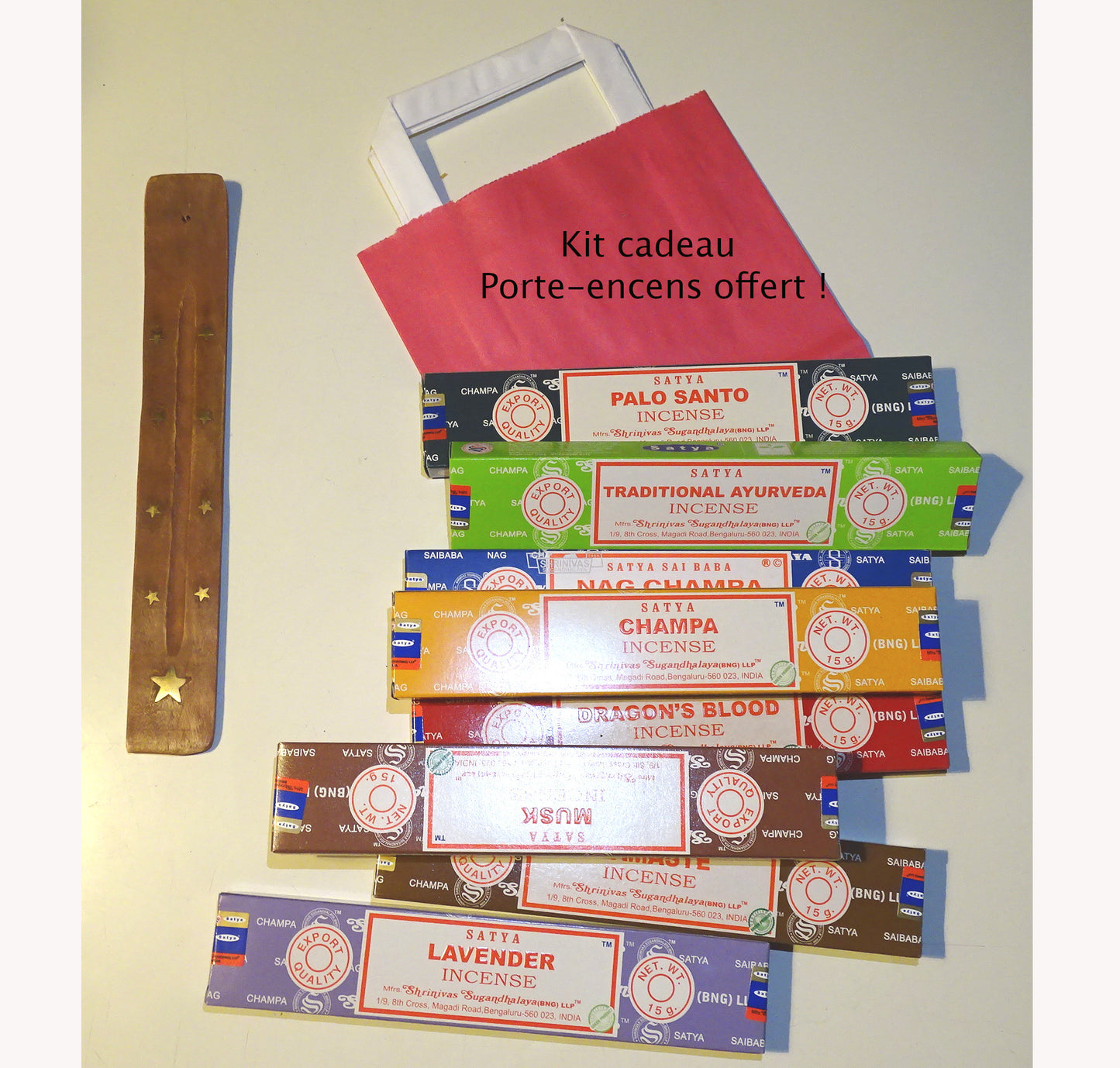 PACK CADEAU 🎁 – 8 encens 'Satya Agarbatti' série Classique + 1 porte-encens bois offert ! Marque reconnue, excellente qualité, idéal pour débuter !