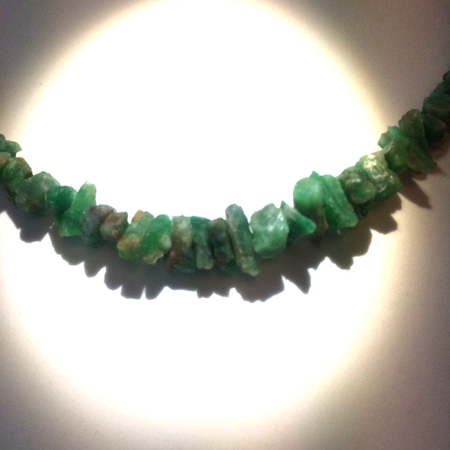 Rare ! Superbe collier en perle naturelle d'émeraude du Pakistan, 44 cm - Fait sur Argent ! Véritable œuvre d'art, chaque perle est un joyau !