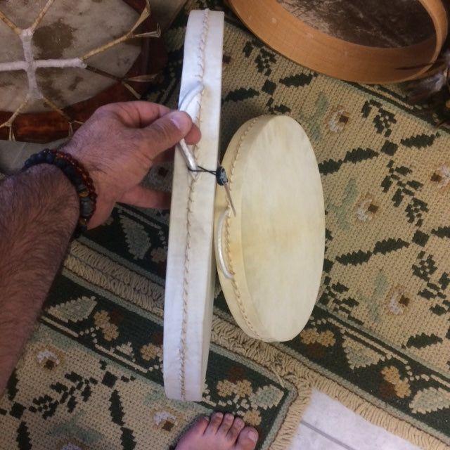 Tambour Océan, au choix de Ø 30, 35, 40 ou 50 centimètres. Tambour double peau pour imiter le son des vagues qui déferle sur la plage !