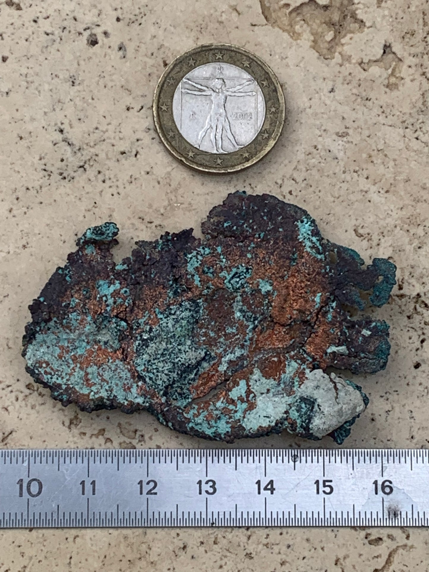 Cuivre natif, spécimen brut naturel de 65mm de long x45 x6 - 14 grammes. Parfait pour collection, exposition...