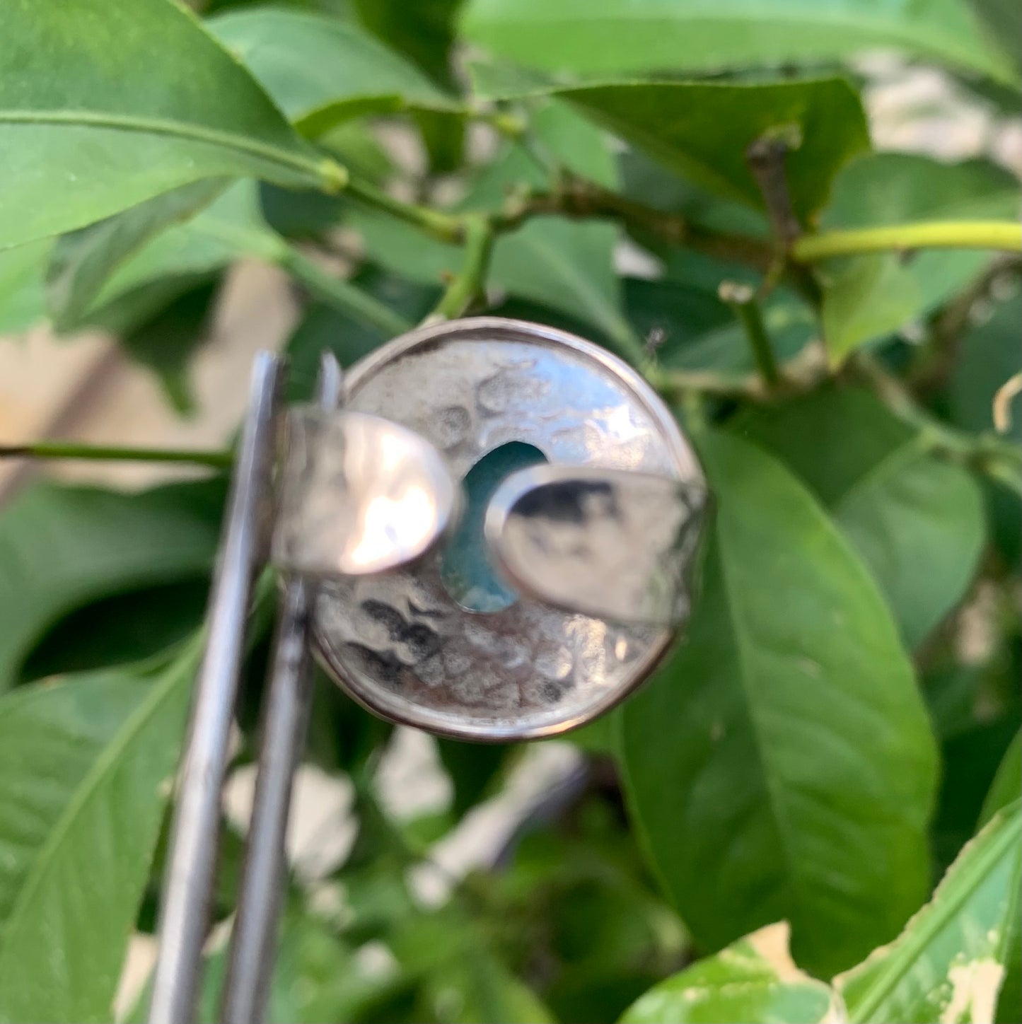 Bague en Larimar, montée Argent 0.925. Superbe pierre au bleu qui rappelle l'océan !