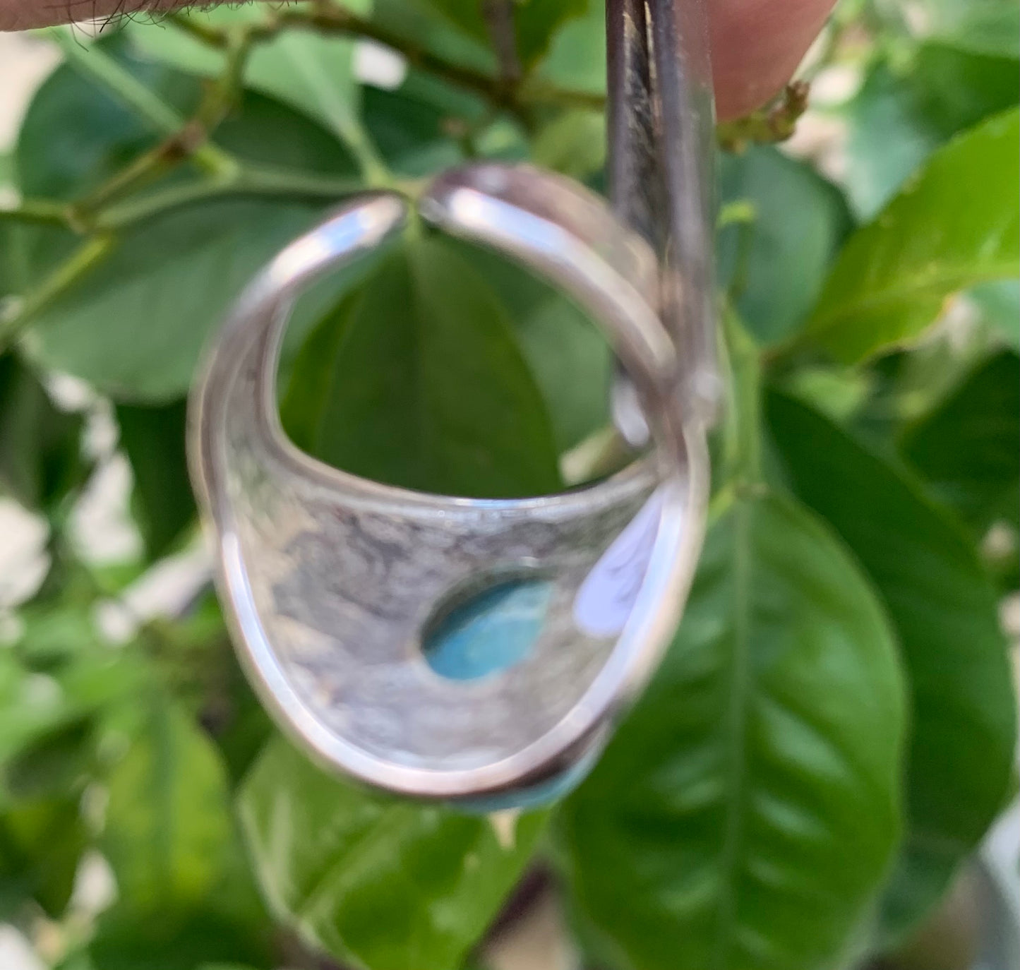 Bague en Larimar, montée Argent 0.925. Superbe pierre au bleu qui rappelle l'océan !