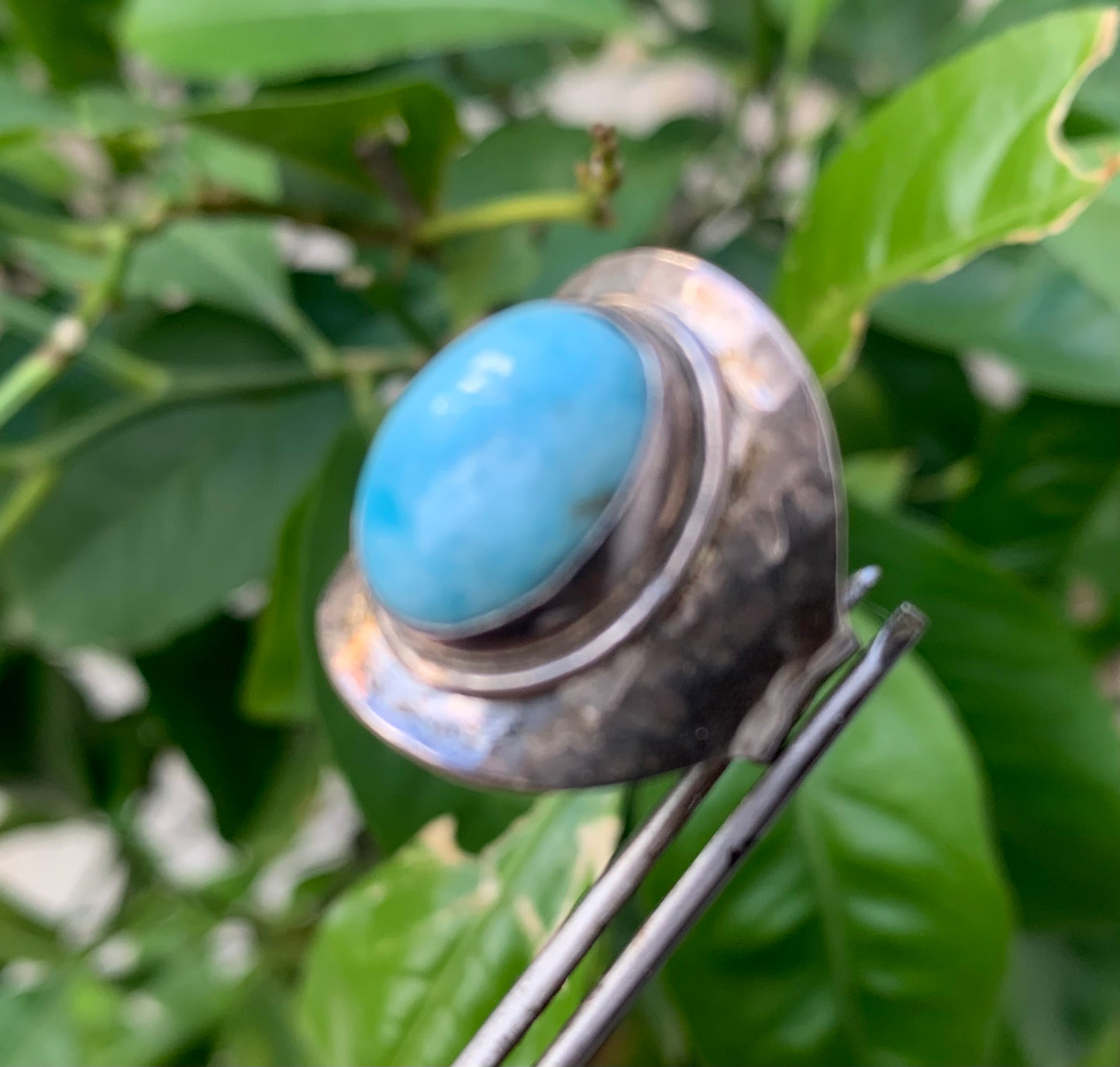 Bague en Larimar, montée Argent 0.925. Superbe pierre au bleu qui rappelle l'océan !