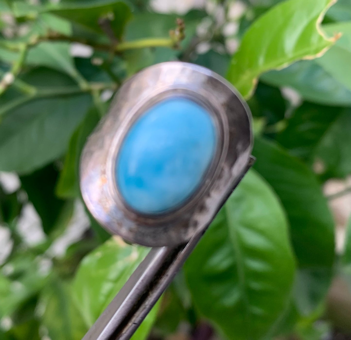 Bague en Larimar, montée Argent 0.925. Superbe pierre au bleu qui rappelle l'océan !