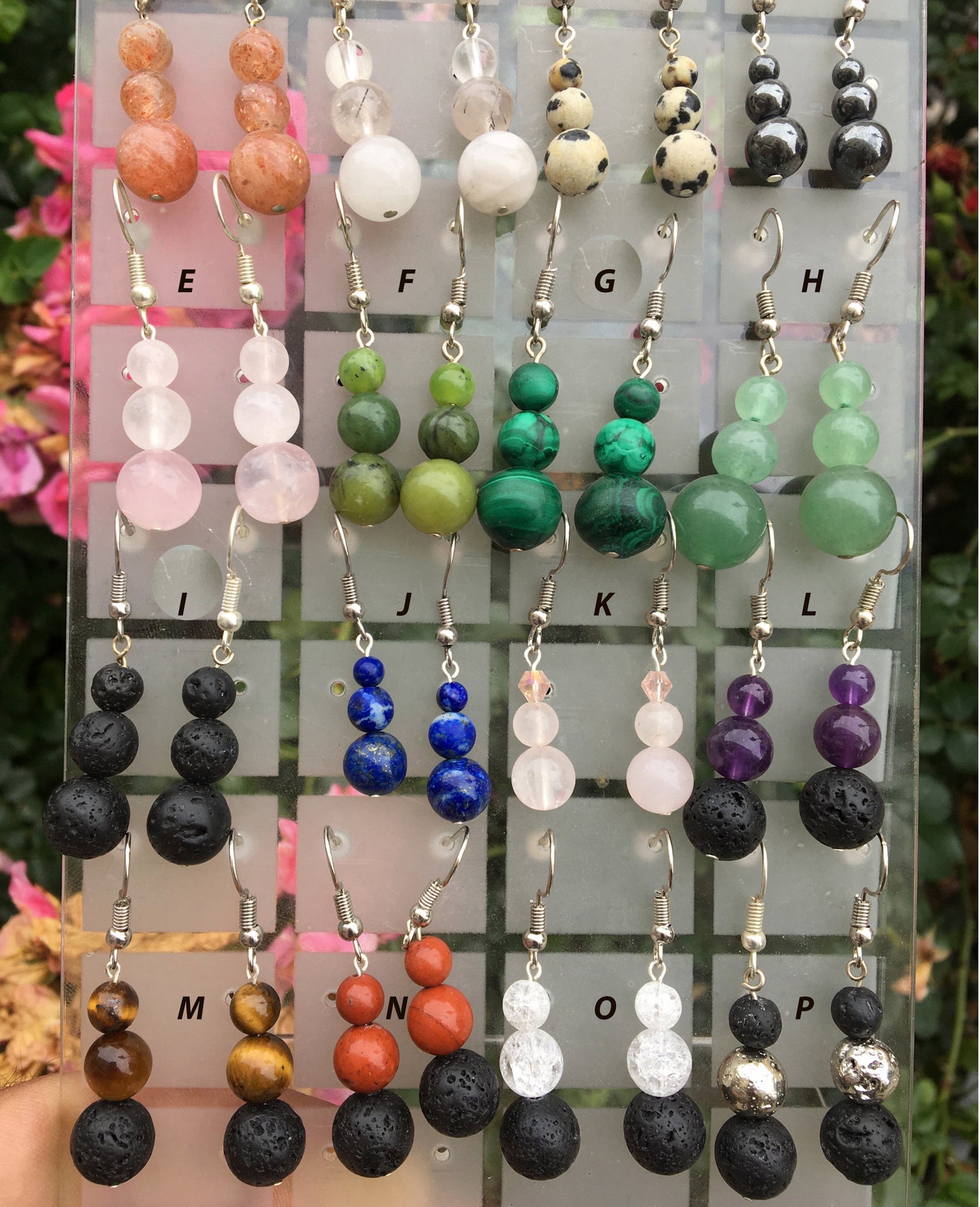 Boucles d'oreilles, collection 'Totem', concept 'Zen Curiosity', qualité AA à AAA. Vendu en finition Argent, laiton ton Argent ou doré + options pour des choix de montures, parfait !