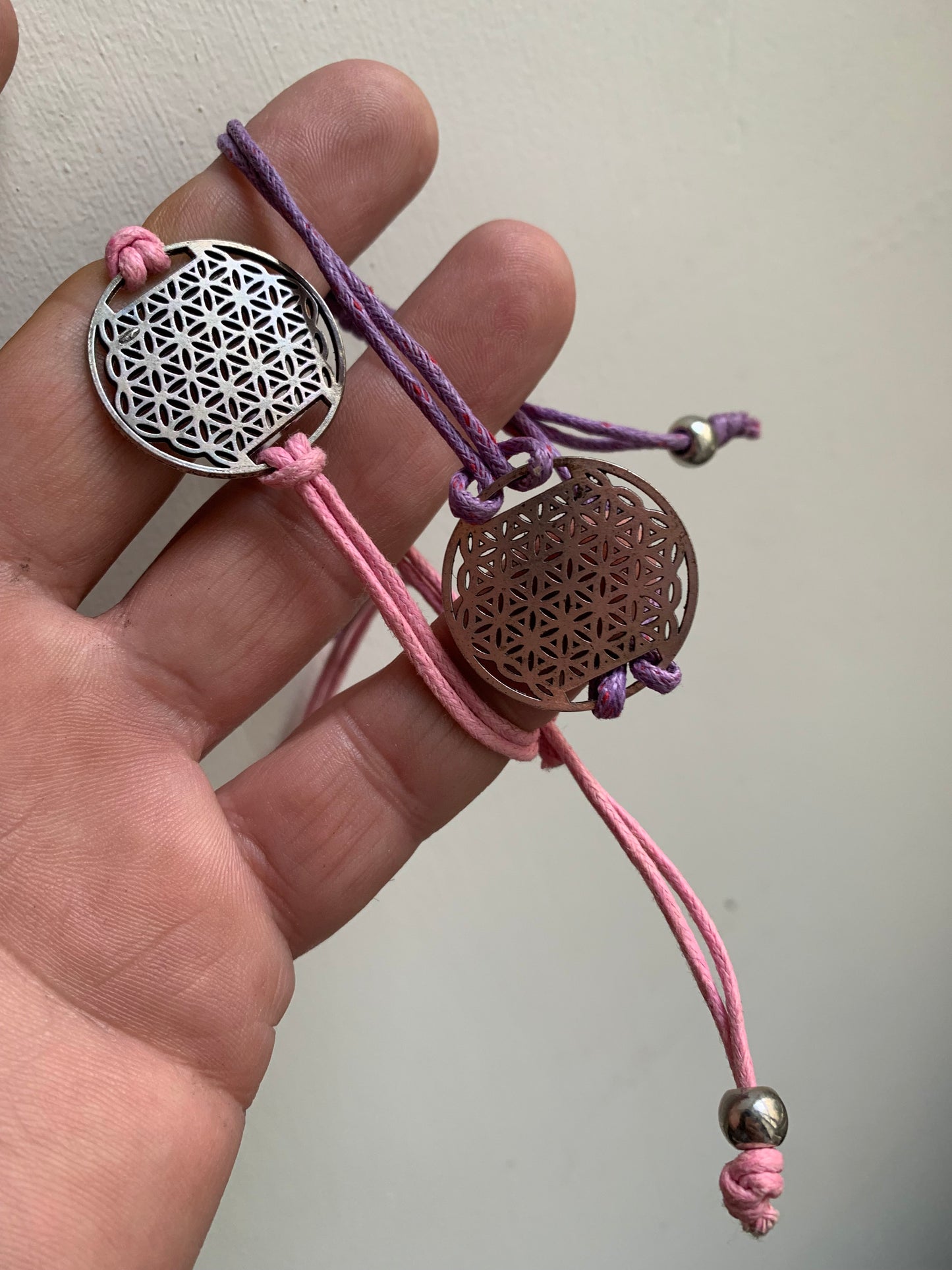 Collection de bracelets à fermeture coulissante avec Fleur de vie (30mm) . Longueur modifiable de 16,5 à 20 centimètres !