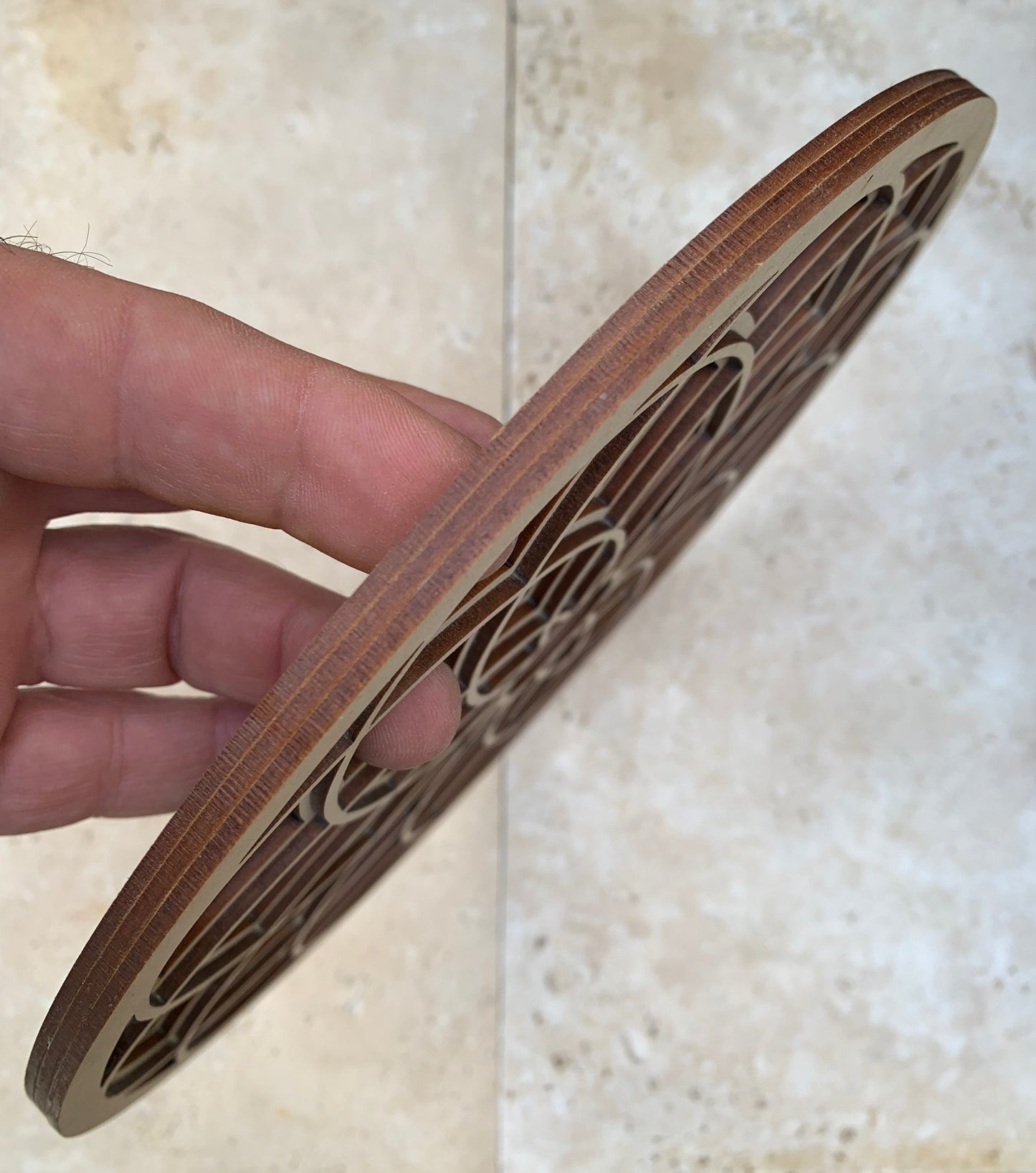 Charging plate/wall decoration, made of wood 25 cm x 9, adorned with the delicate motif of the flower of life!