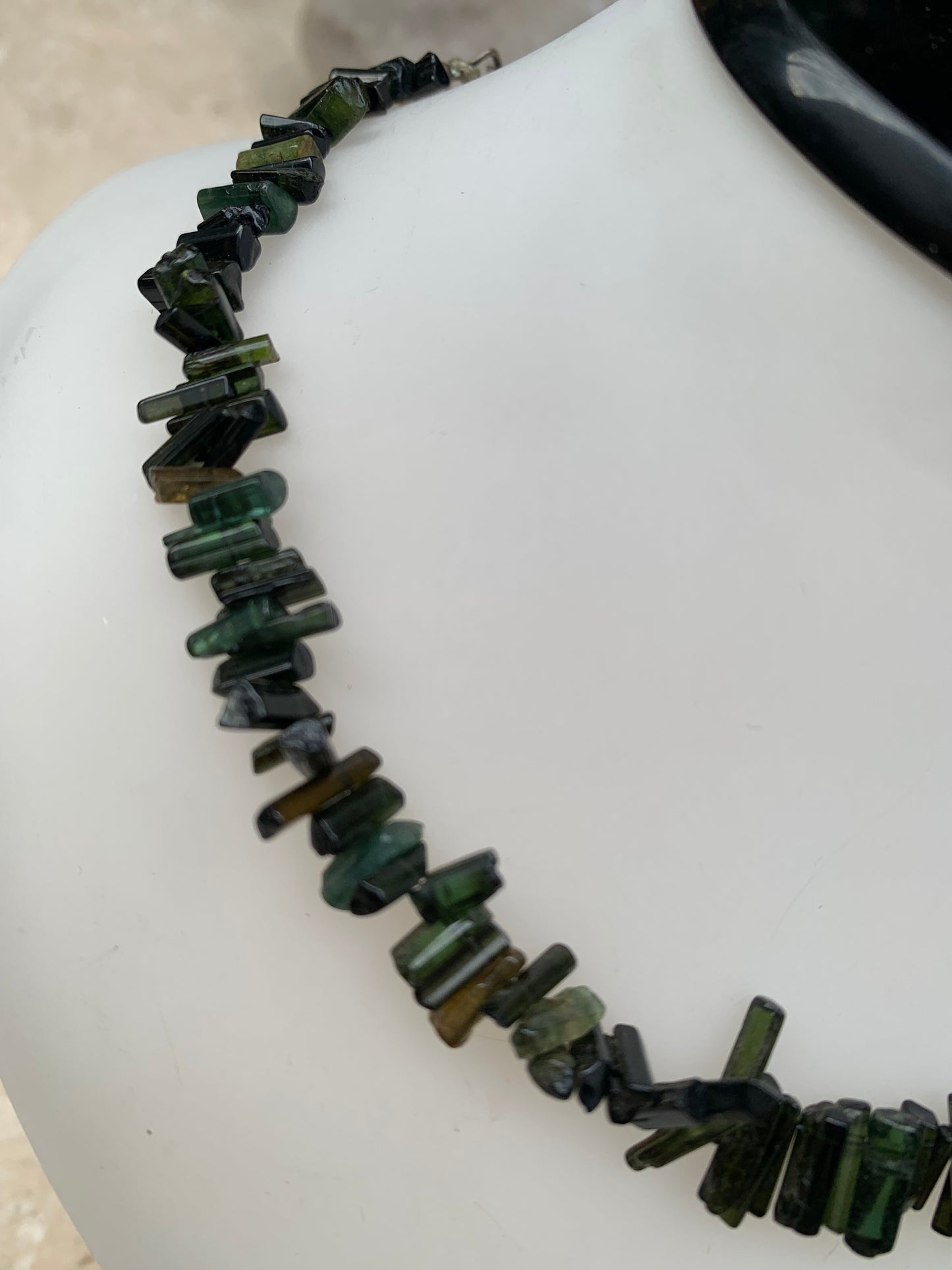 Bijoux d'exception, superbe collier en perle naturelle de tourmaline verte - verdelite - 40 cm - fait sur Argent ! Véritable œuvre d'art, chaque perle est un joyau !