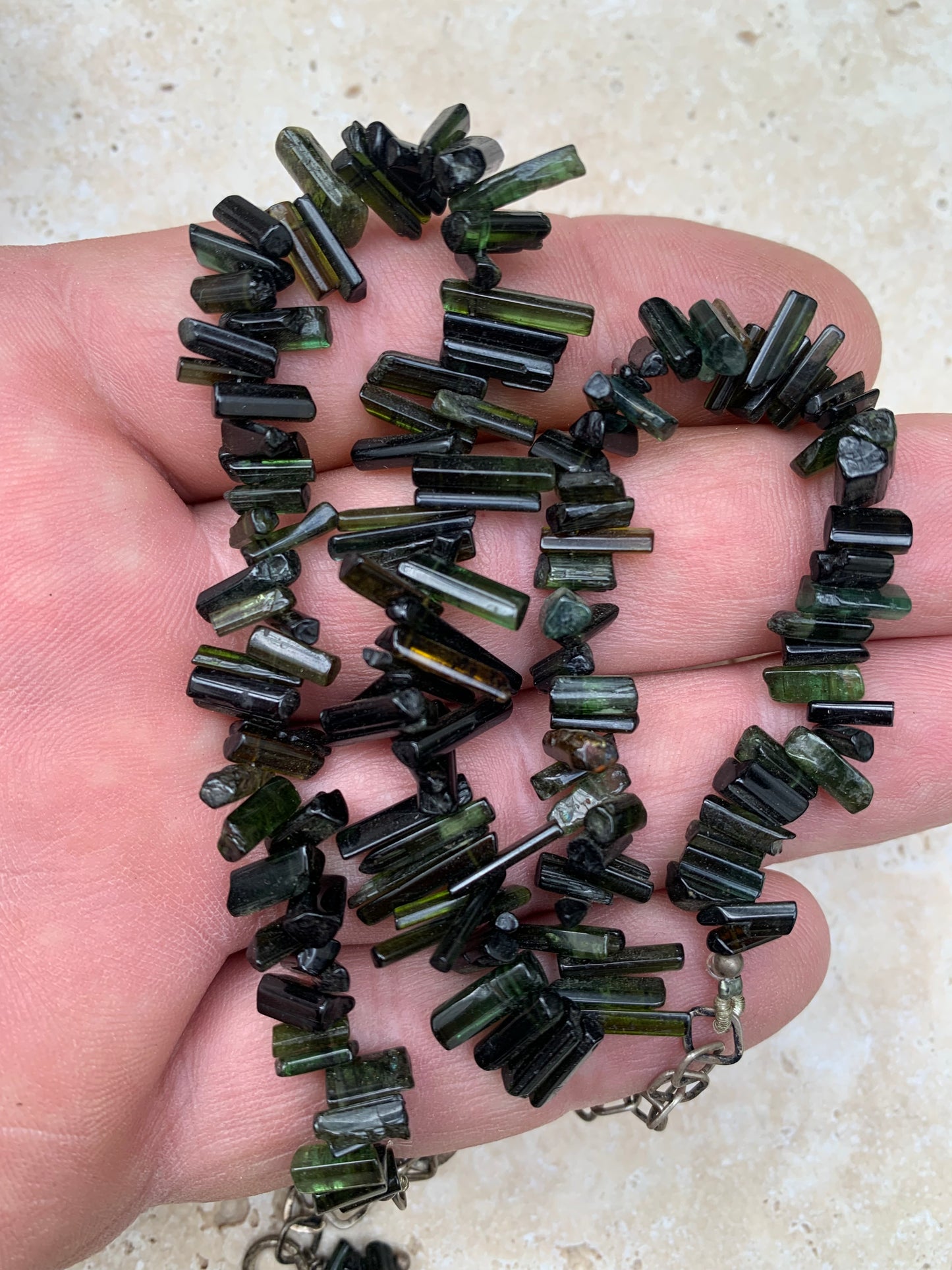 Bijoux d'exception, superbe collier en perle naturelle de tourmaline verte - verdelite - 40 cm - fait sur Argent ! Véritable œuvre d'art, chaque perle est un joyau !