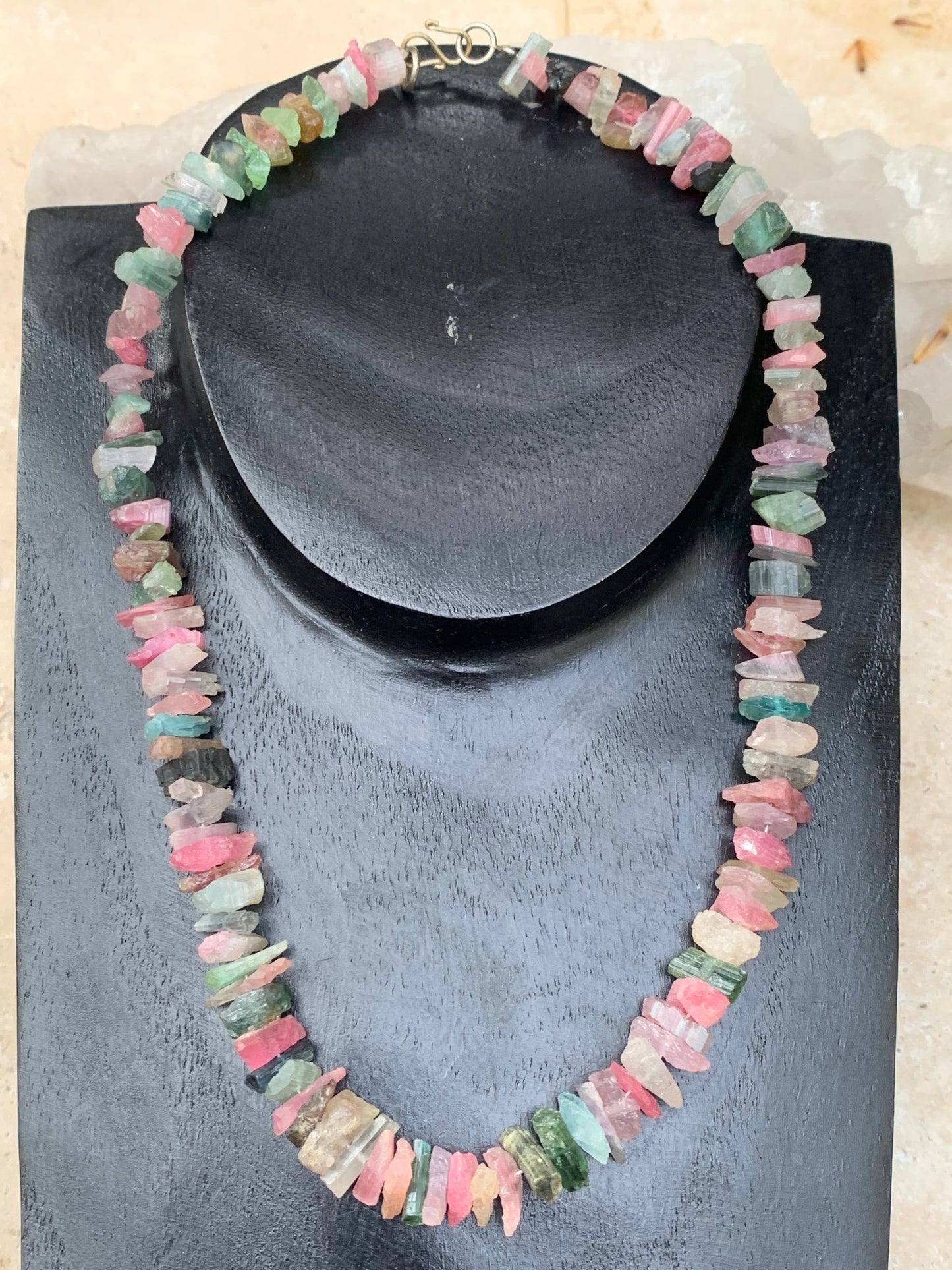 Bijoux d'exception, superbe collier en perle naturelle de tourmaline multicolore, 45 cm. Fait sur Argent par Zen C° ! Véritable œuvre d'art, chaque perle est un joyau !