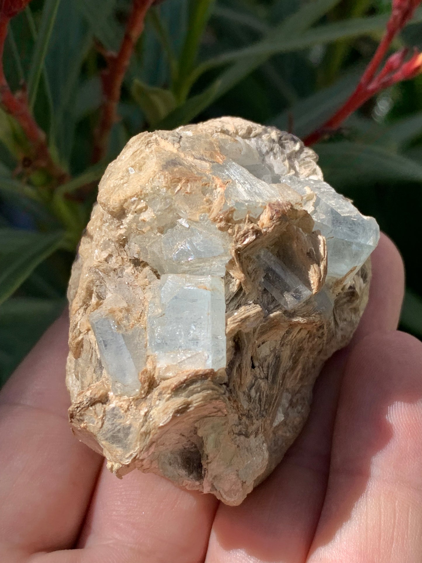 Aquamarine with Muscovite, superb piece of 66x48x43mm - 162.8 grams, 6 magnificent crystals on matrix!