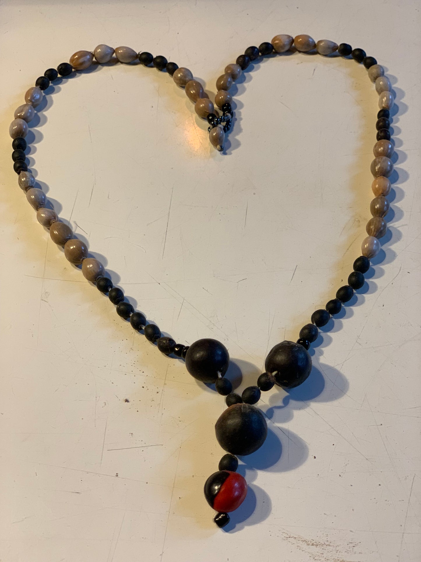 Peruvian necklace made of natural seeds, pearls of ± 8 to 12 mm - 60 cm + 30 mm pendant!