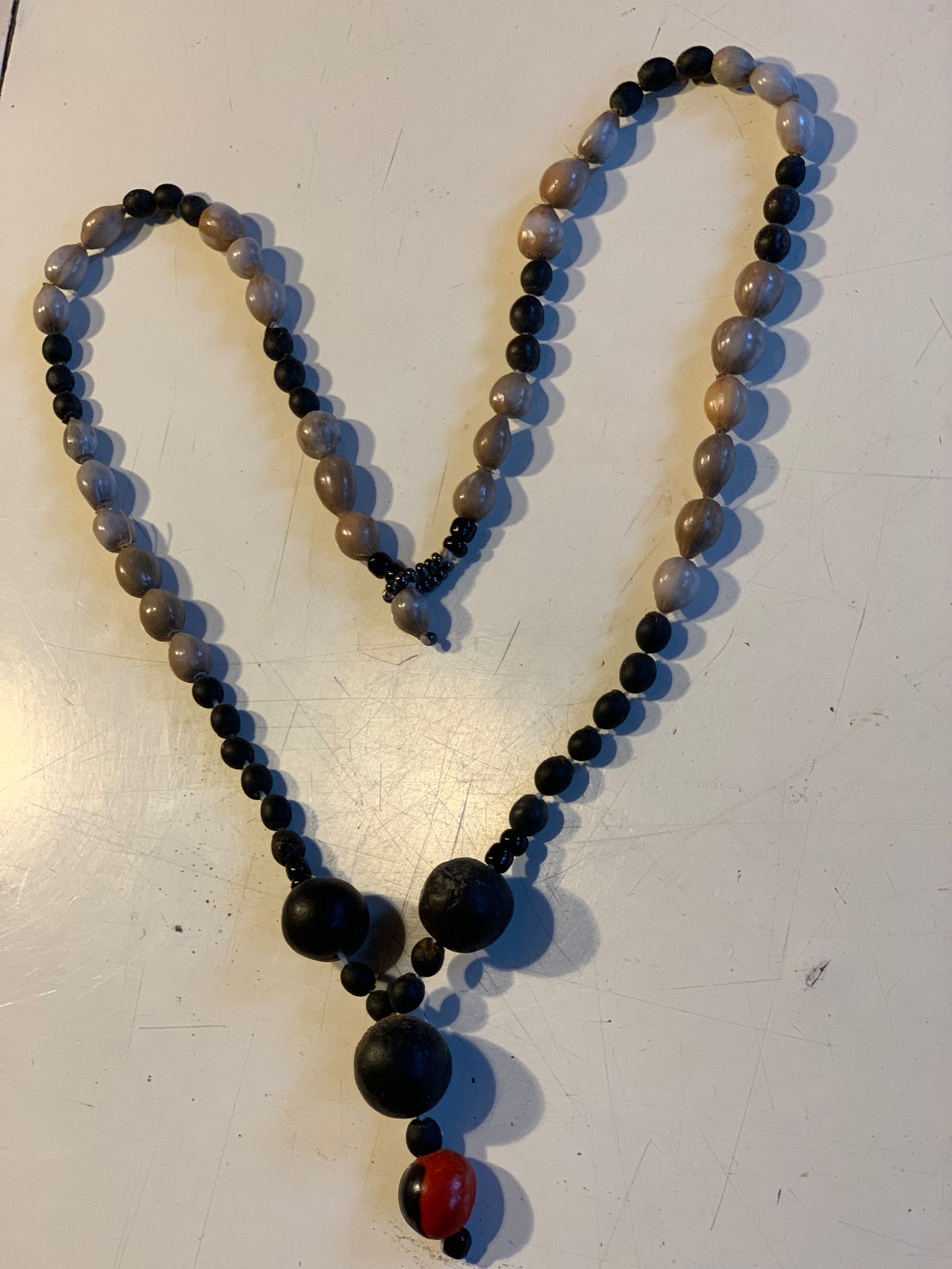 Peruvian necklace made of natural seeds, pearls of ± 8 to 12 mm - 60 cm + 30 mm pendant!