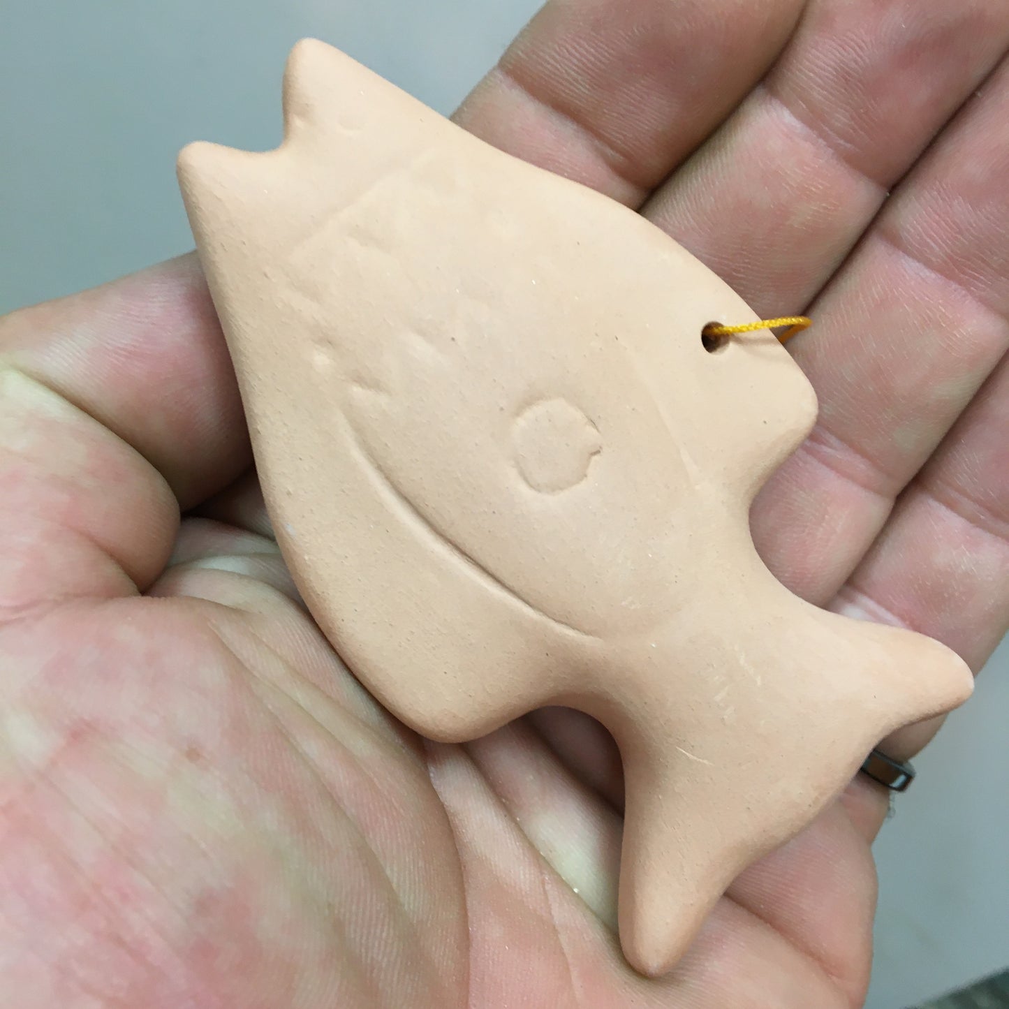 Ocarina en terre cuite, modèles au choix : dauphin, poisson, tortue... Superbes pièces faites au Pérou !