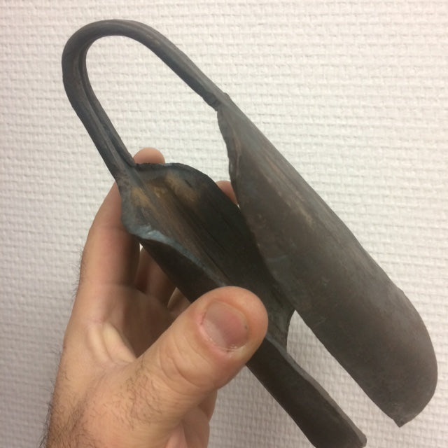 Cloches Africaine en métal de 12 à 31 cm. Parfait pour les stands de percussions !