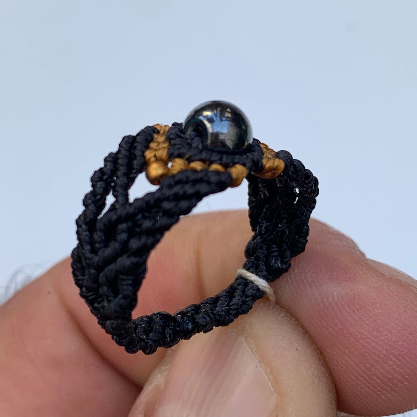 đ§” Bague fait main en coton rĂ©sistant et perles AAA â Taille au choix, finitions soignĂ©es et sur mesure !