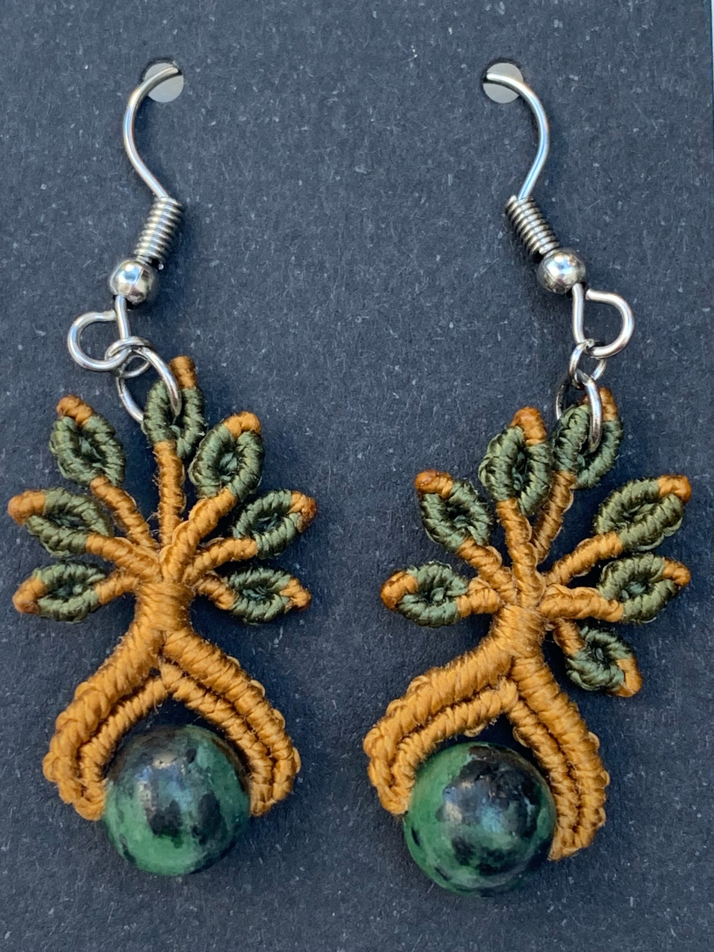 đ§” Boucles dâoreilles, superbes crĂ©ations tissĂ©es Ă la main avec perle en pierre semi-prĂ©cieuse â Choisissez votre perle et recevez une crĂ©ation sur mesure ! Fait par CrĂ©atipik (Fr°)