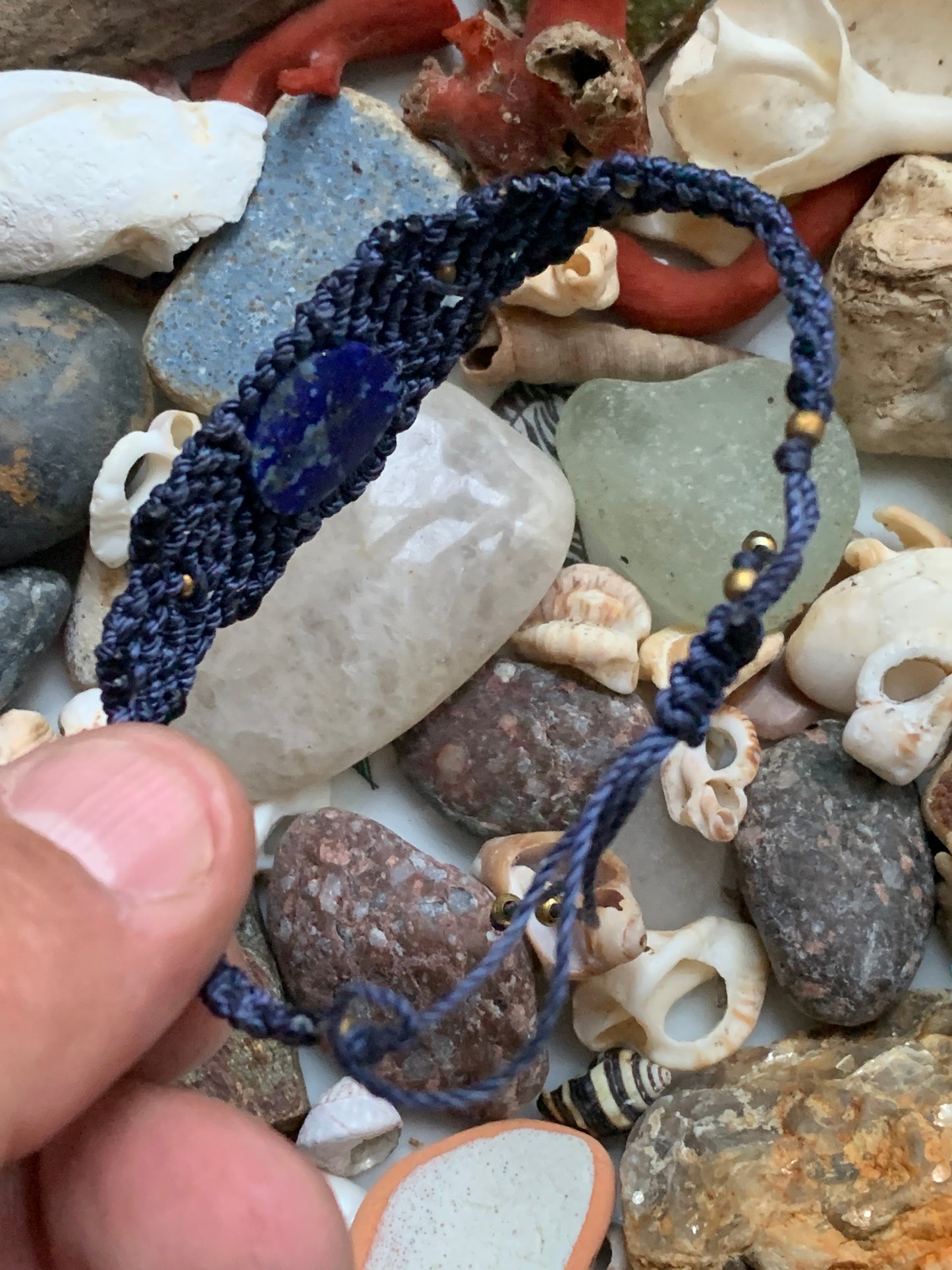 🧵 Bracelet fait main en coton tressé et pierre naturelle en lapis lazuli – Création unique Créatipik